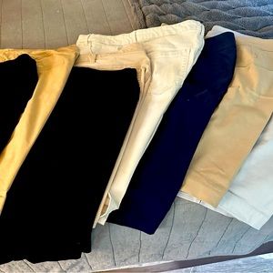 8 pair of women’s Bermuda shorts. Size 18.